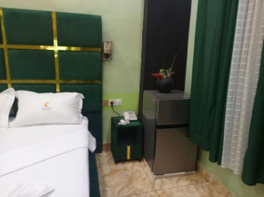 Comfort INN Hotel & Suits